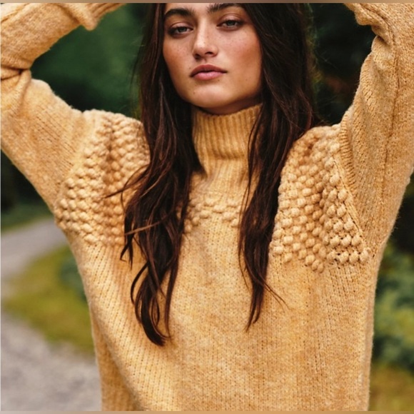 NWT Free People Bradley Camel Heather popcorn funnel neck style size Large - Picture 2 of 12